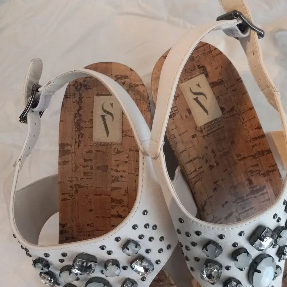 Simply Vera Wang Betty Sandals Size 9